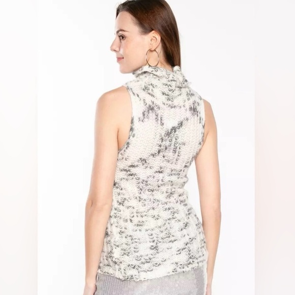 🖤🖤ZARA Knit Sleeveless Turtleneck Sweater
Top - Size S - NWT - Picture 8 of 10